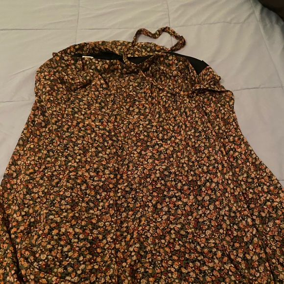 Wrap around skirt - Picture 2 of 4